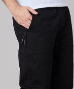 Jogger de Gabardina  de  Caballero